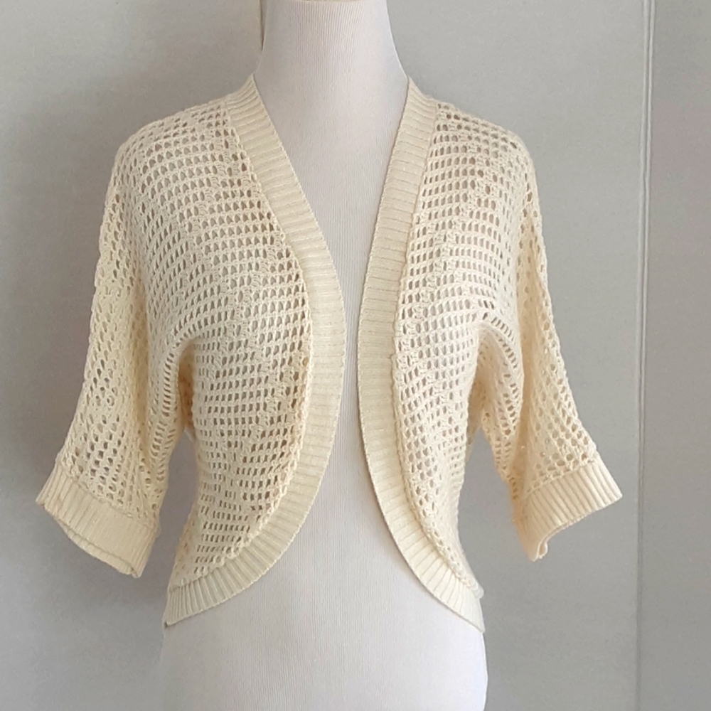 A.N.A (A New Approach) OPEN WEAVE SPLIT BACK SHRUG SZ M